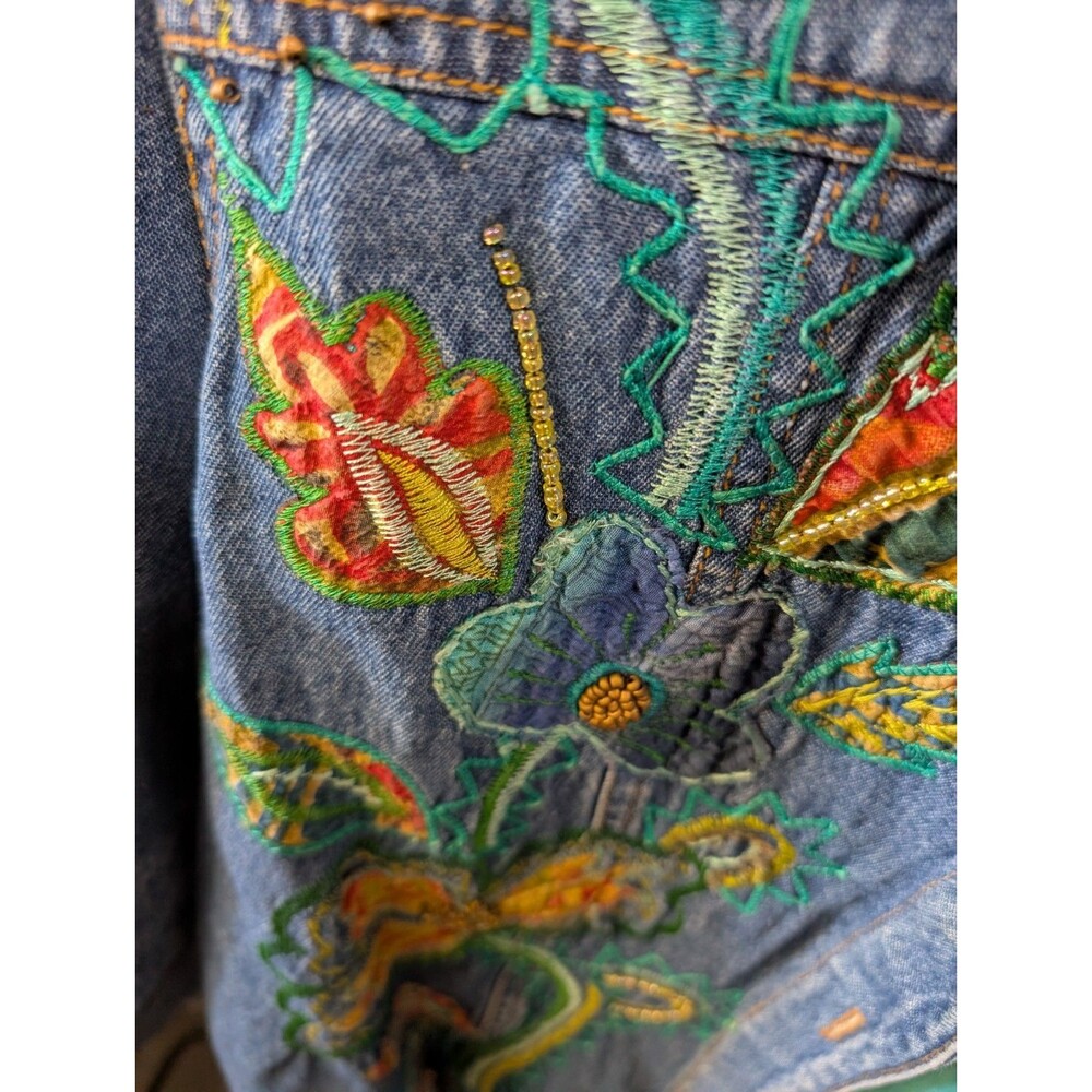 COLDWATER CREEK FLORAL EMBROIDERED & BEADED DENIM JEAN JACKET SZ PL EXC COND! - Picture 3 of 13